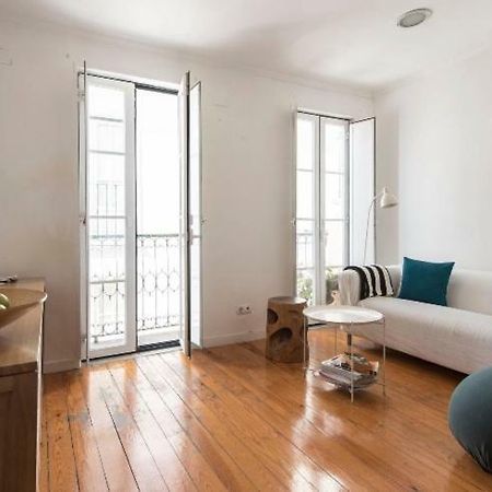 Cosy Alfama Apartment Lisbon Luaran gambar