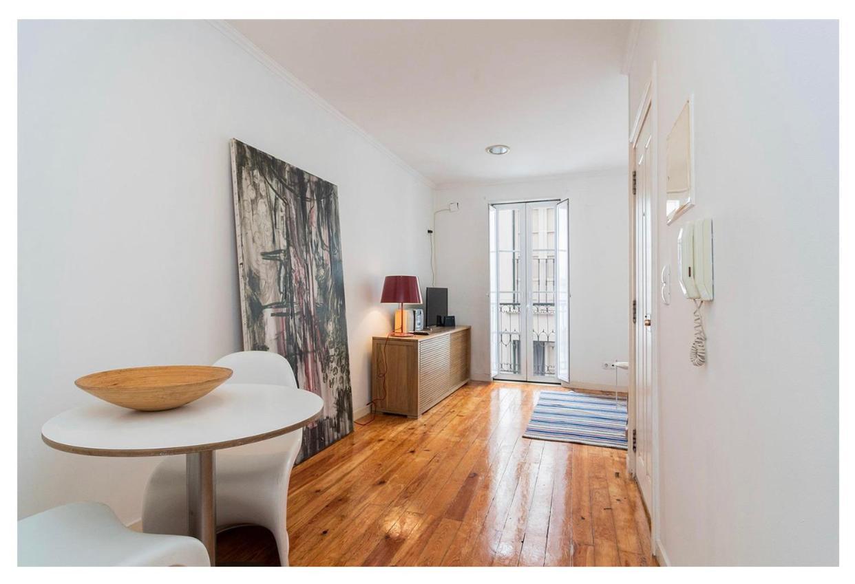 Cosy Alfama Apartment Lisbon Luaran gambar
