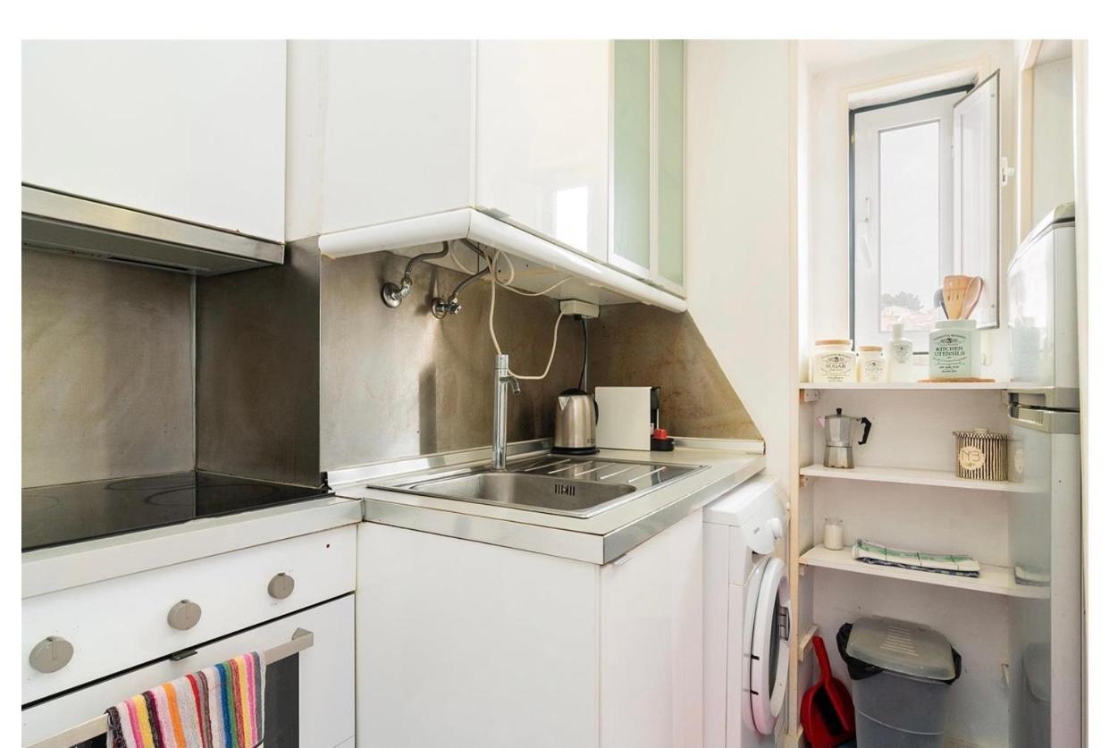 Cosy Alfama Apartment Lisbon Luaran gambar